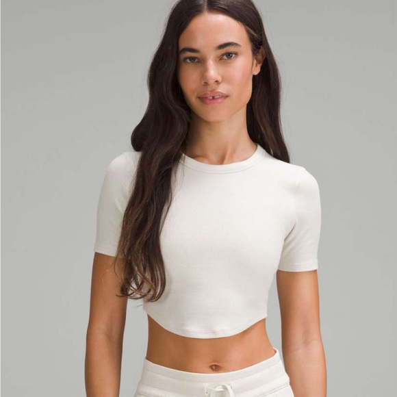 lululemon athletica Tops - LULULEMON HOLD TIGHT CROPPED T-SHIRT (BONE)